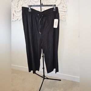 NWT Allison Daley Black Wide Leg Cropped Pants Casual or Vaca Mode L